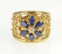 10K Yellow Gold 1.50 Ctw Floral Oval Sapphire Diamond Filigree Ring