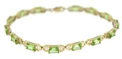 Handsome Yellow Gold Peridot Line Bracelet
