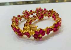 23.0 Carat Ruby Floral Bracelet in 14kt Gold