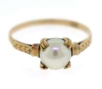 Vintage Pearl 18kt Ring