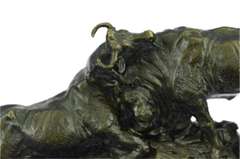 Combat De Taureaux Bronze Statue