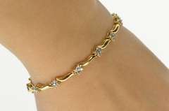 14K Yellow Gold 1.56 Ctw Floral Diamond Cluster Wavy Tennis Bracelet