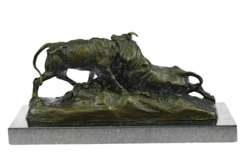 Combat De Taureaux Bronze Statue