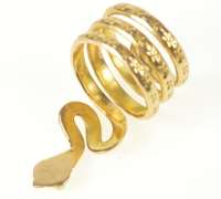 18K Yellow Gold Coiled Serpent Flower Patterned Snake Unique Ring