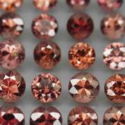 Elegant 8.27ct diamond luster violet pink Zircon set