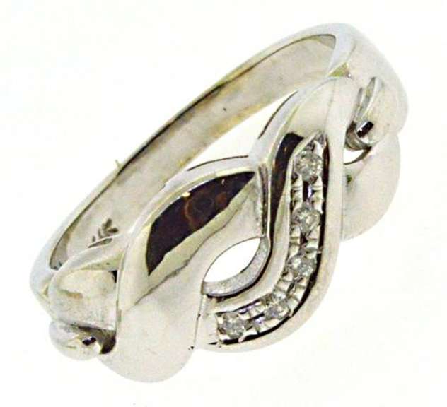 Fantastic 14kt White Gold Twisted Diamond Ring