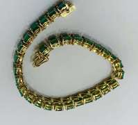 33.0 Carat Emerald Bracelet in 14kt Gold
