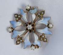 Antique 10K and Enamel Pin w/ Diamond and Pearls