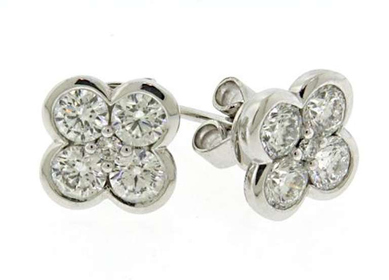 Shinning White Gold Clover Diamond Earrings