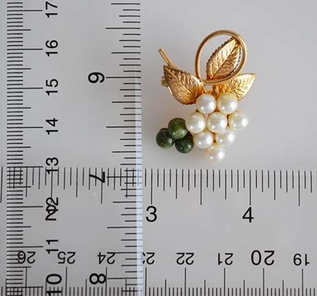 Signed 14KGF Grapes Pin Brooch with Jade Gemstones