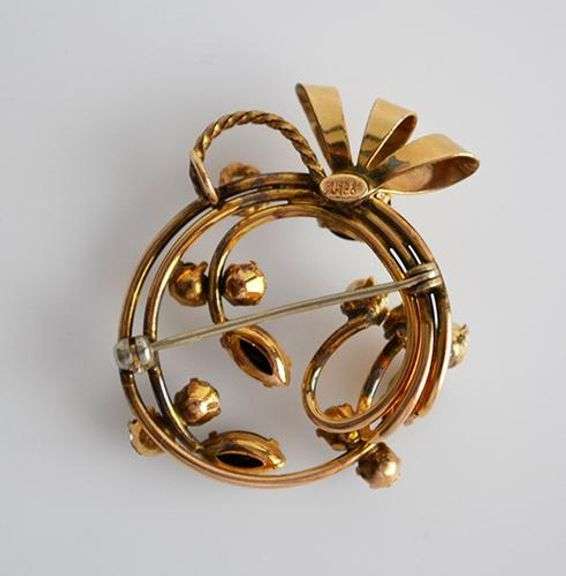 Signed 12KGF Pendant Brooch With Onyx and Faux Pearls