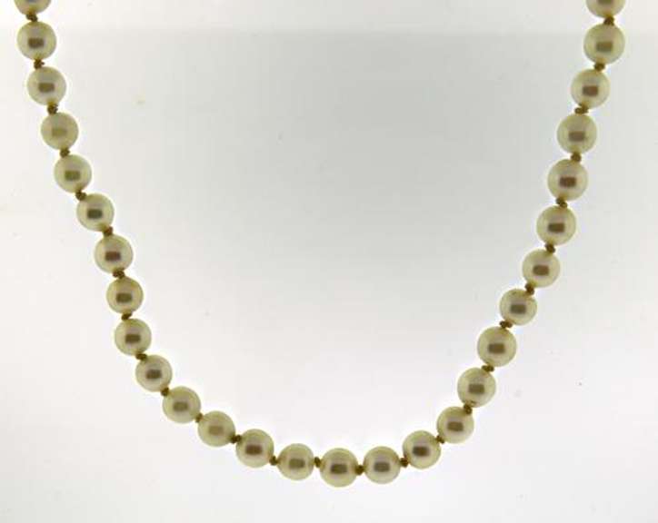 Elegant 14kt YG White Fresh Water Pearl Necklace
