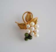 Signed 14KGF Grapes Pin Brooch with Jade Gemstones