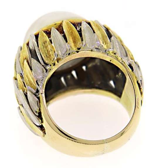 Lavish 14kt YG Mabe Pearl Leaf Texture Ring