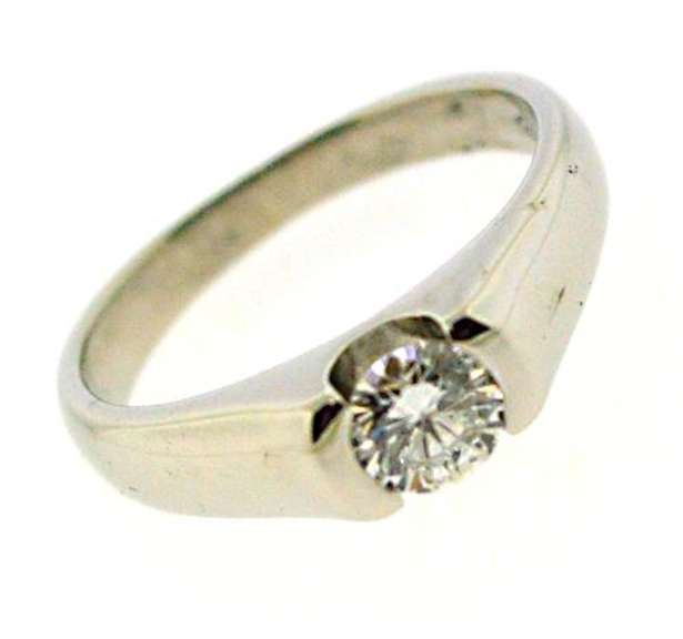 Gorgeous Platinum Diamond Ring