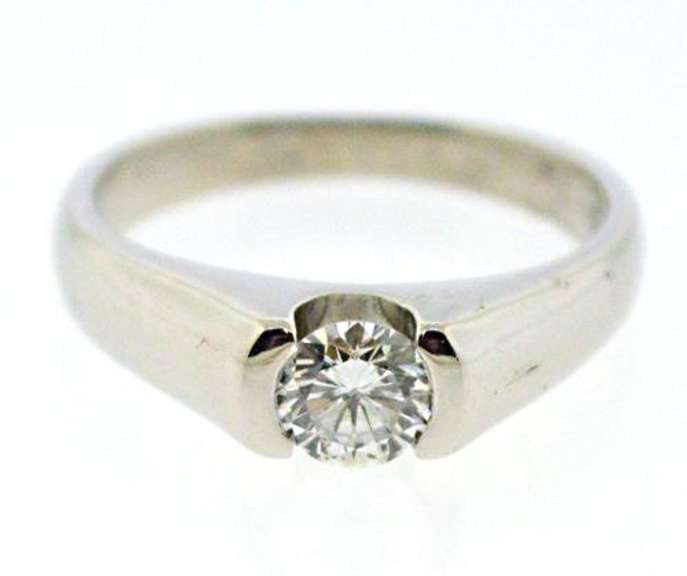 Gorgeous Platinum Diamond Ring