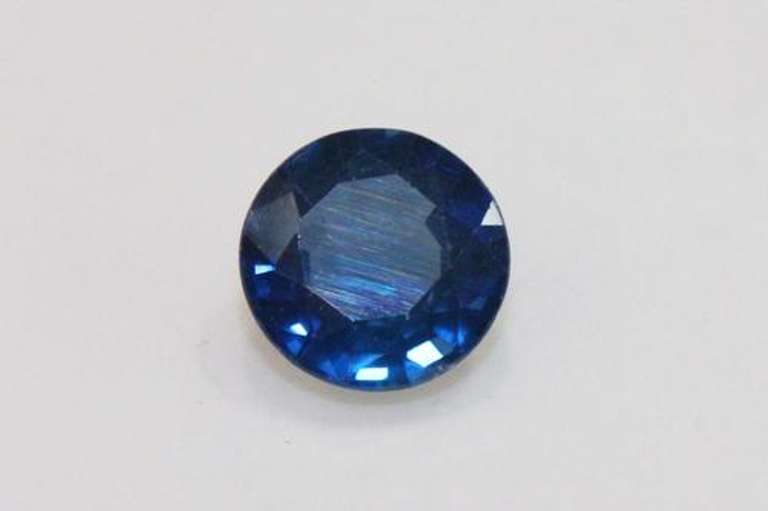 Stunning Natural Sapphire - 0.78 ct.