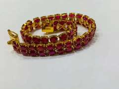 Stunning 31.00 Carat Ruby Bracelet in 14kt Gold
