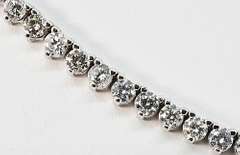 High Quality 10.5 Carat Diamond 14K Tennis Necklace