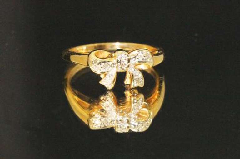 Sweet Bow Ring with Natural Diamonds in 10k