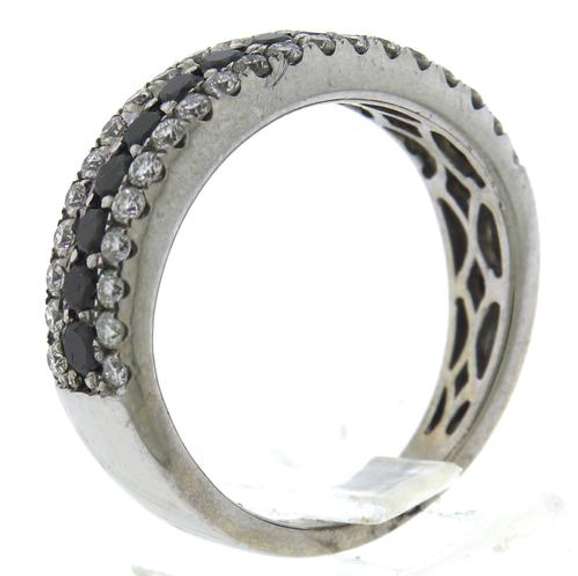Charming 18kt White & Black Diamond 3 Row Band