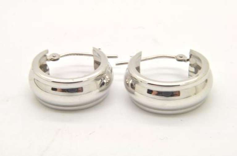 14 KT LADIES LOOP EARRINGS