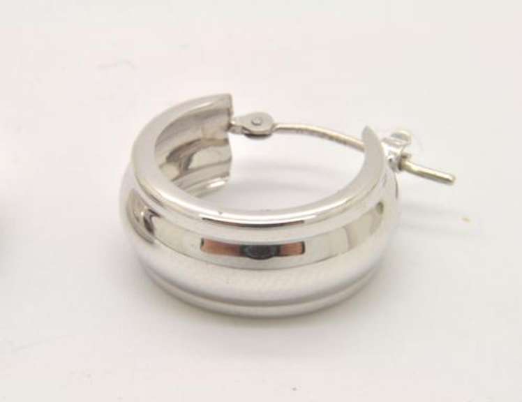 14 KT LADIES LOOP EARRINGS