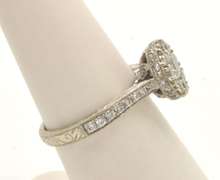 14 KT WHITE GOLD LADIES DIAMOND ENGAGEMENT RING