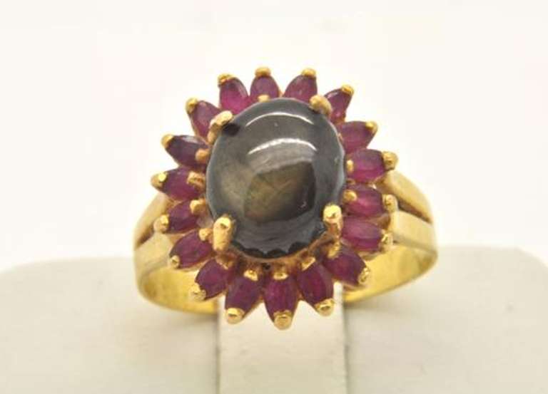 LADIES 22 KT COLOR STONES RING