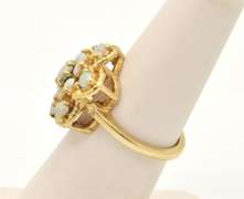 LADIES 14 KT YELLOW GOLD OPAL RING