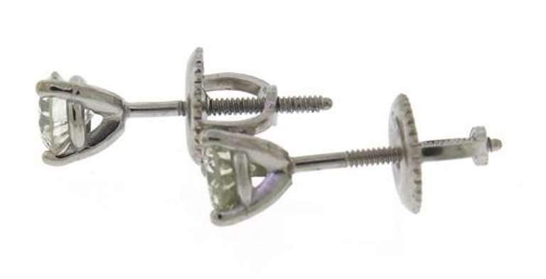 Elegant 14kt WG Round Brilliant Cut Diamond Stud Earrings