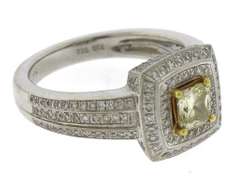 Fantastic 18kt Princess Cut Diamond Engagement Ring