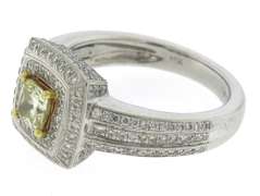 Fantastic 18kt Princess Cut Diamond Engagement Ring