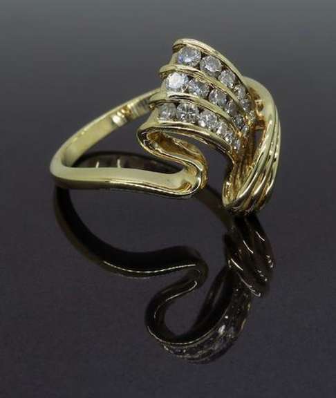 18K Asymmetrical Diamond Right Hand Ring