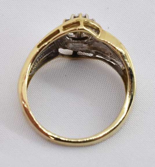 Pretty Multi-Diamond Ring in 10K