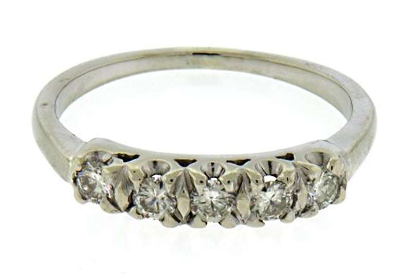Classy 14kt WG 5-Stone Round Diamond Band
