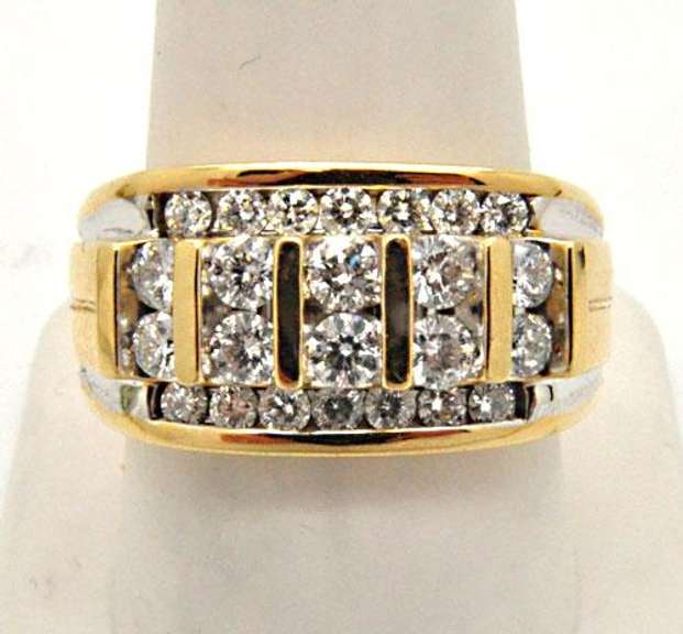 MEN'S 14K DIAMOND BAND 2.00 CARAT TOTAL WEIGHT.