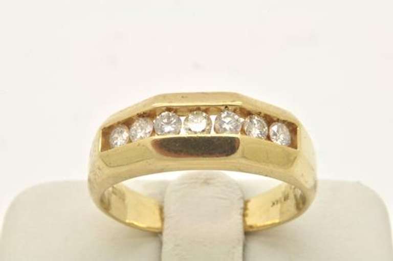 MENS 14 KT YELLOW GOLD DIAMOND BAND