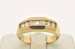 MENS 14 KT YELLOW GOLD DIAMOND BAND
