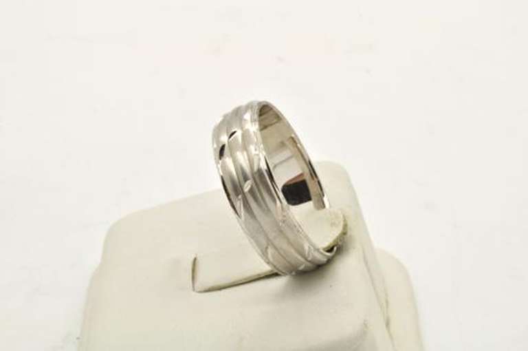 MENS 14 KT WHITE GOLD TRIPLE ROW WEDDING BAND