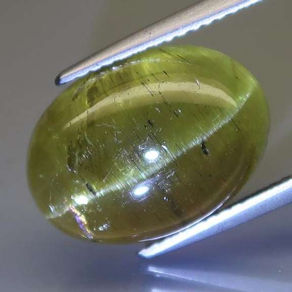 Very rare 12.30ct untreated Apatite Cats Eye