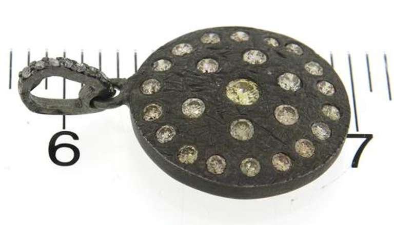 Beautiful Silver OX Diamond Clister Circle Pendant