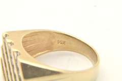 MENS 14 KT YELLOW GOLD DIAMOND RING