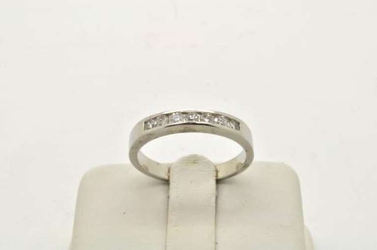 MENS 14 KT WHITE GOLD DIAMOND BAND