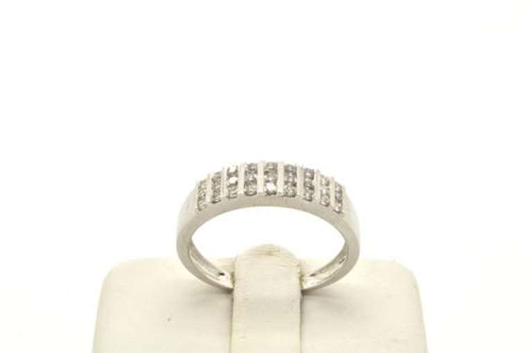 LADIES 14 KT WHITE GOLD DIAMOND BAND