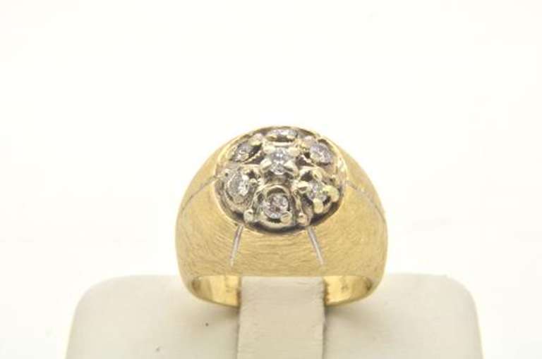 MENS 18 KT YELLOW GOLD DIAMOND RING