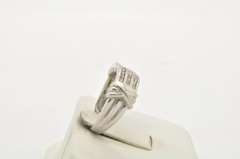 LADIES 18 KT WHITE GOLD XO DIAMOND BAND