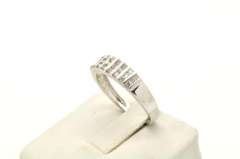 LADIES 14 KT WHITE GOLD DIAMOND BAND