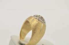 MENS 18 KT YELLOW GOLD DIAMOND RING