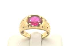 MENS 10 KT YELLOW GOLD RUBY RING